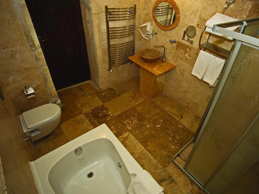 Rose Valley Hotel