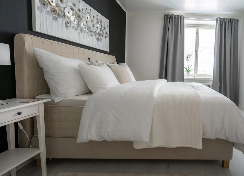 Luminous 1br next to Puu-Vallilla