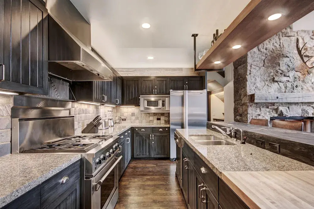 Stunning 4 Bedroom Condo Snowcloud Base Of Bachelor Gulch Condo by RedAwning