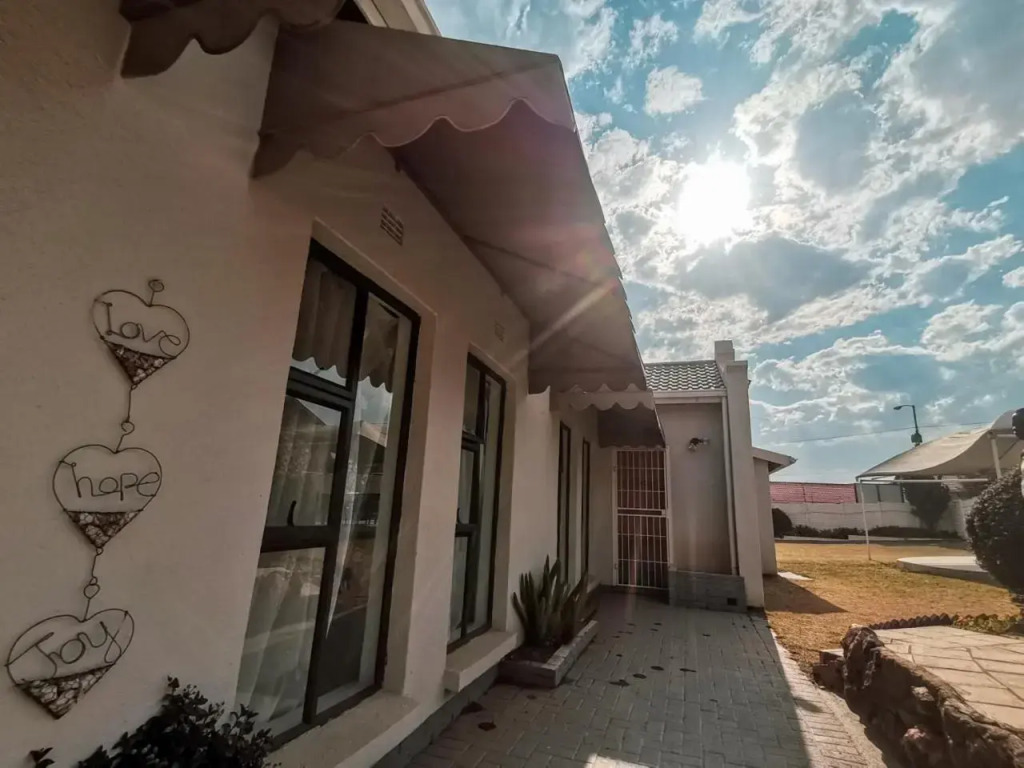 S.K.E Guest House