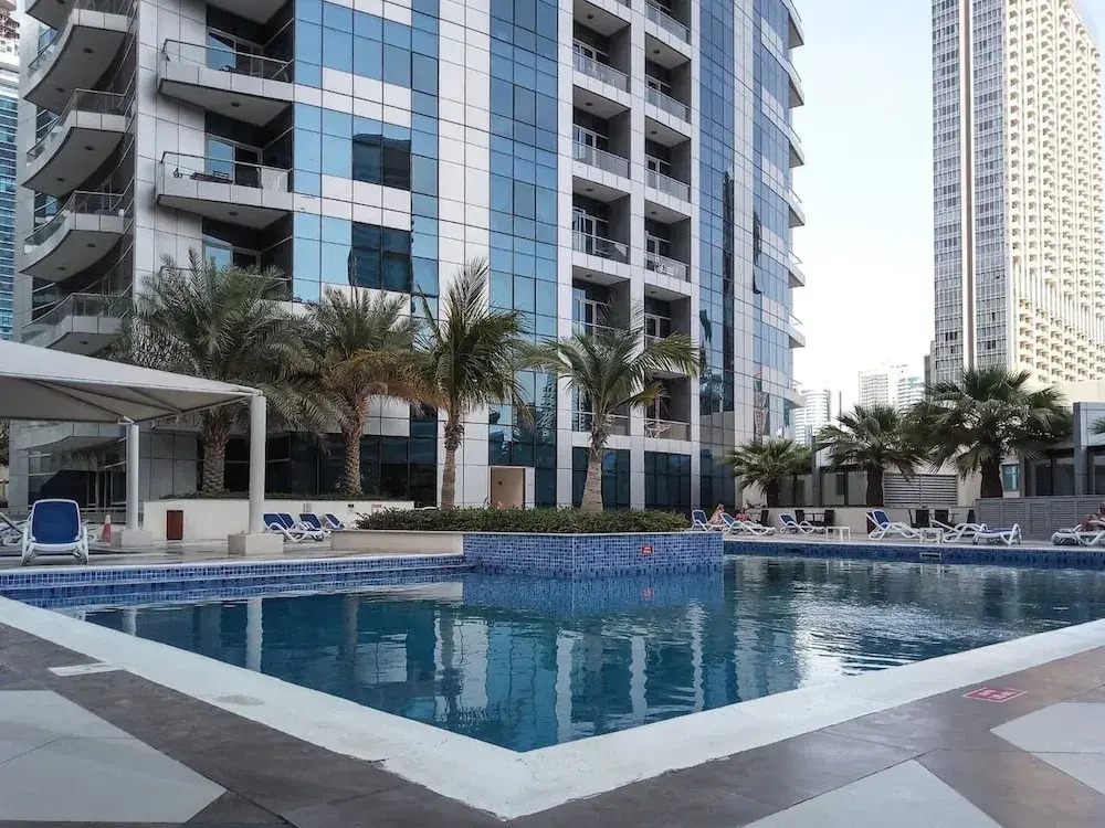 Flashy & Vibrant 1BR Apartment in Dubai Marina!