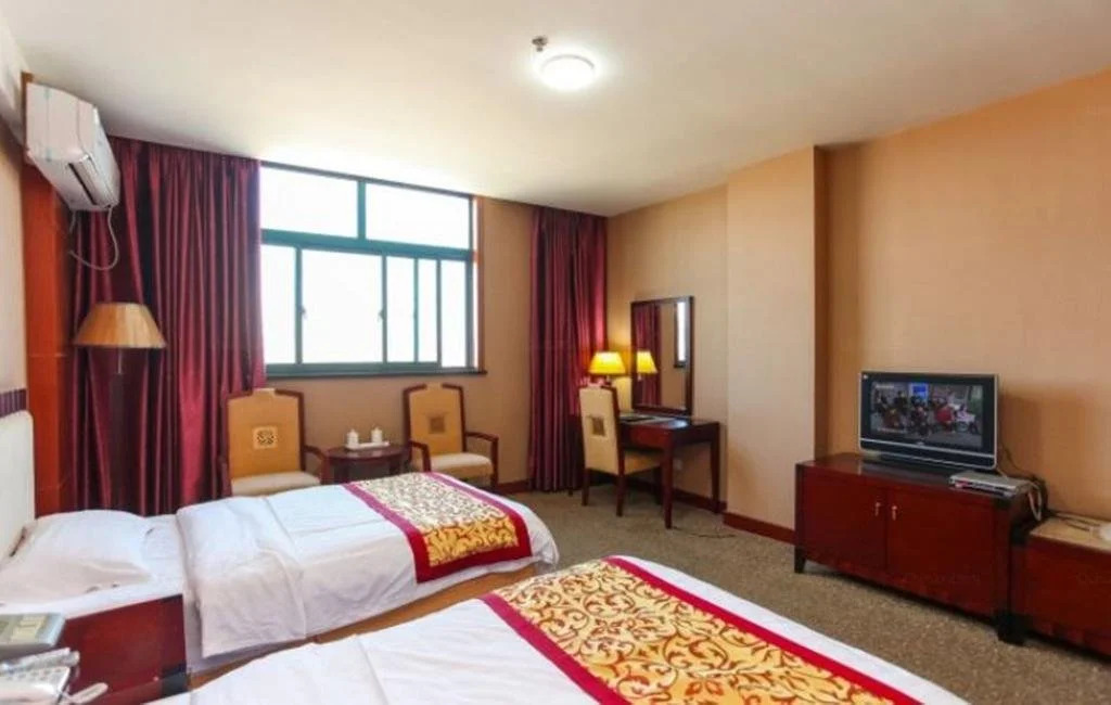 Taizhou Huadong Hotel