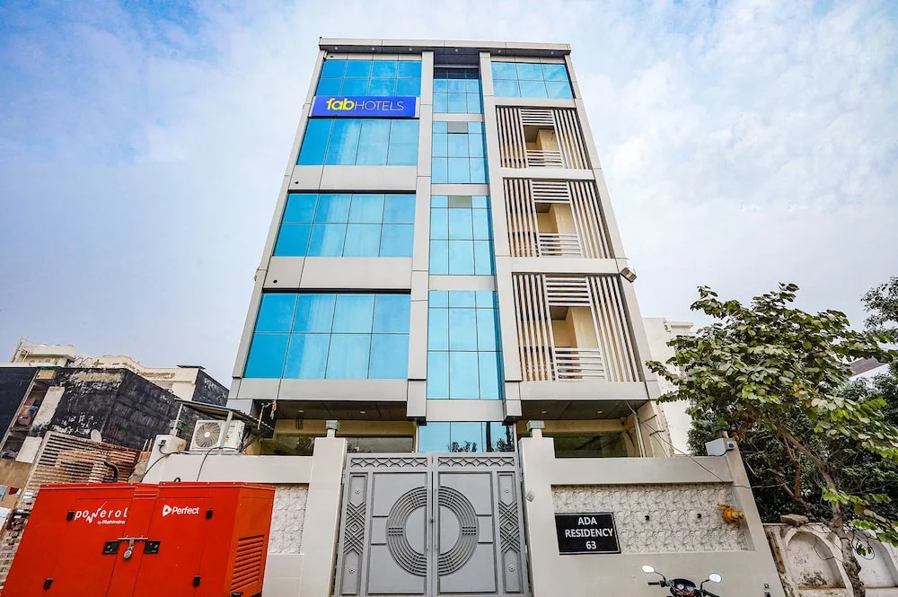 Super Townhouse Sector 63 A Noida