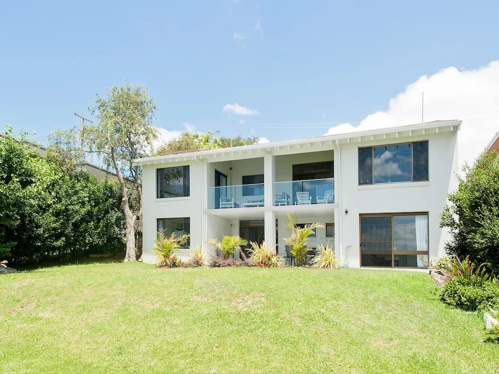 Baywatch - Beachfront Bliss Executive Home