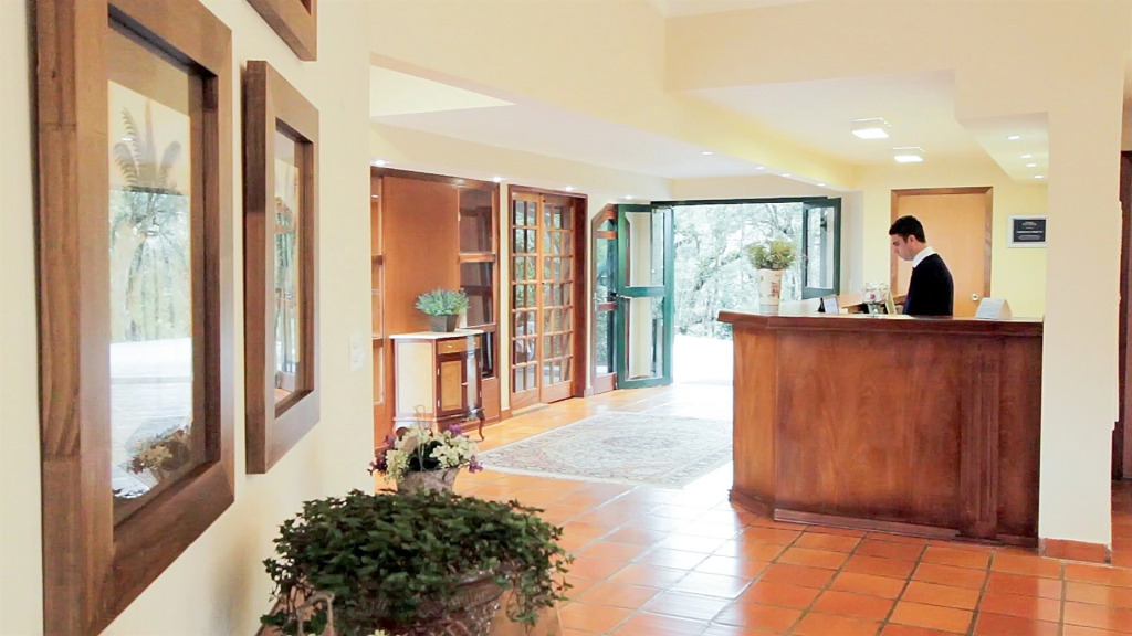Plaza Inn Week Inn