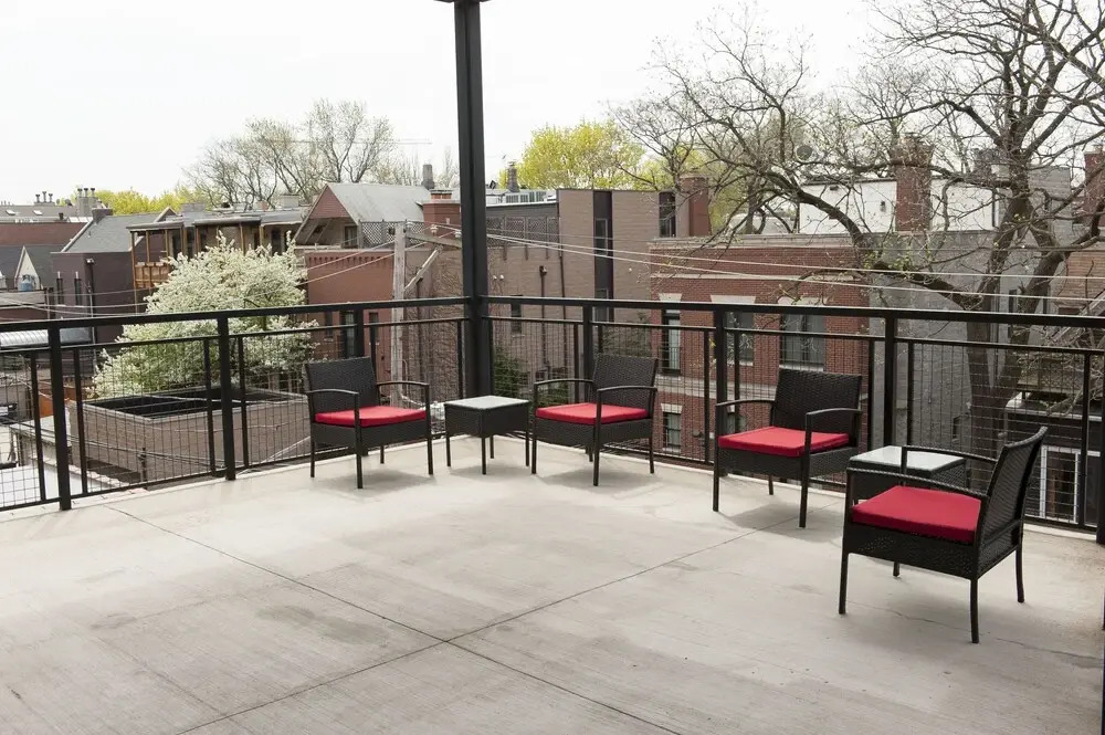 Vibrant Lincoln Park Suites by Sonder