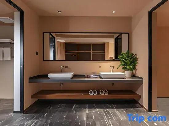 Yulan Dongshan, Tengchong | Mid-hill View | Authentic Hot Spring Luxury Villa Resort