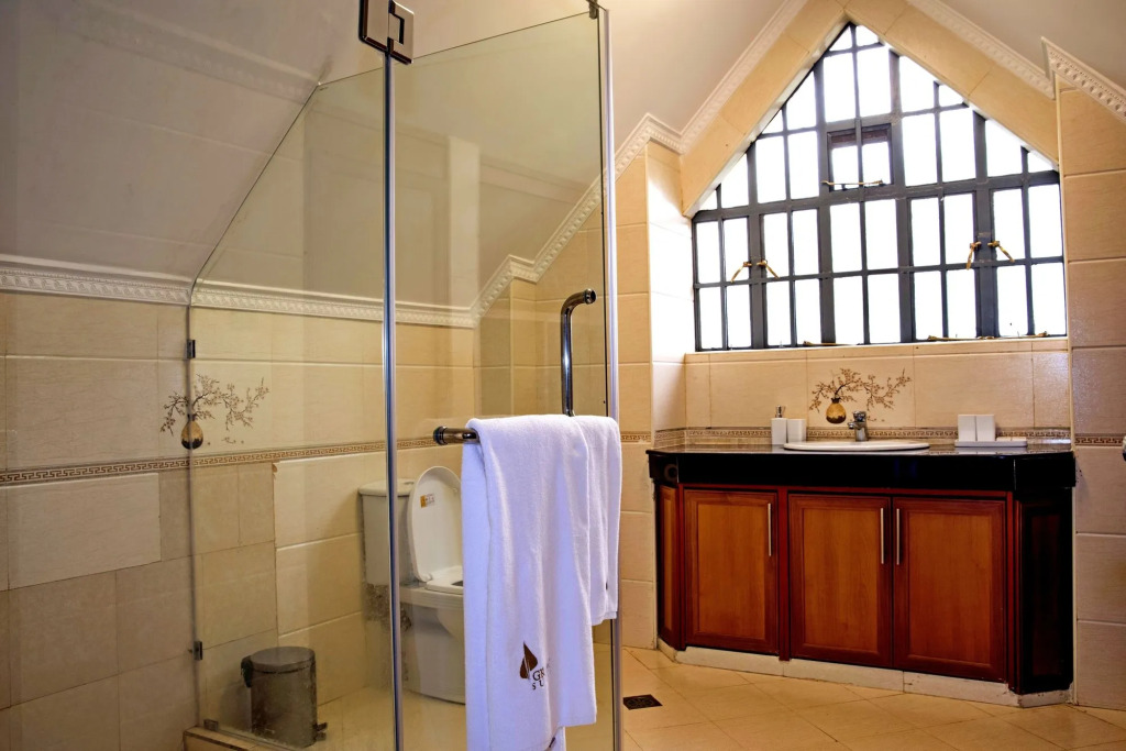 Gramo Suites