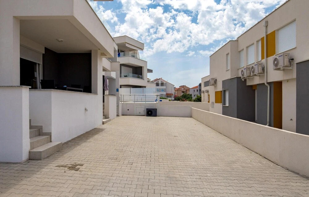 Beautiful Apartment in Novalja With Wifi and 2 Bedrooms