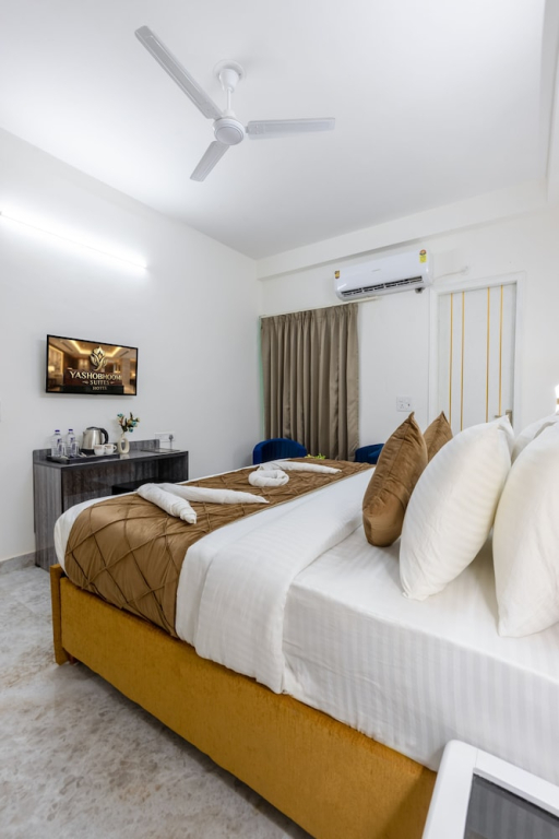 Yashobhoomi Suites near Yashobhoomi Convention Centre