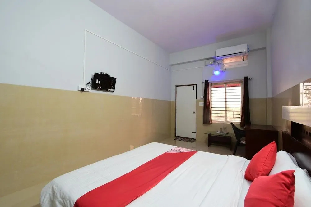 OYO 24476 Ssg Residency