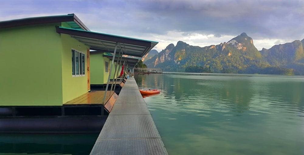 Smiley Lakehouse