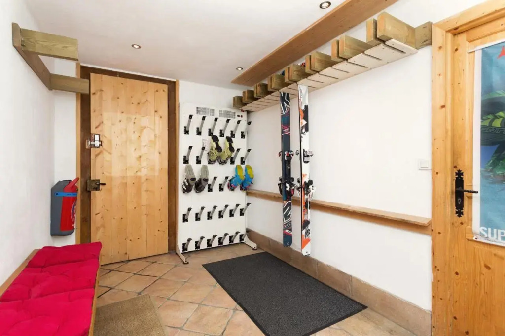 4 Bedroom, 4 Bathroom, Hot Tub, Chamonix Centre
