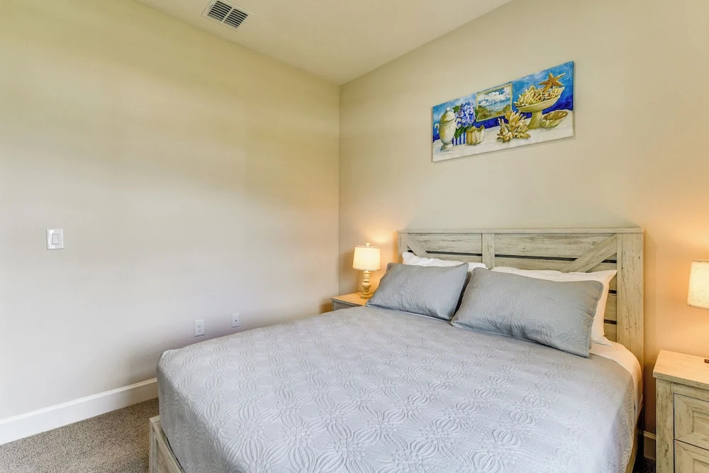 Home < 1-mi Walk to Warm Mineral Springs Park!