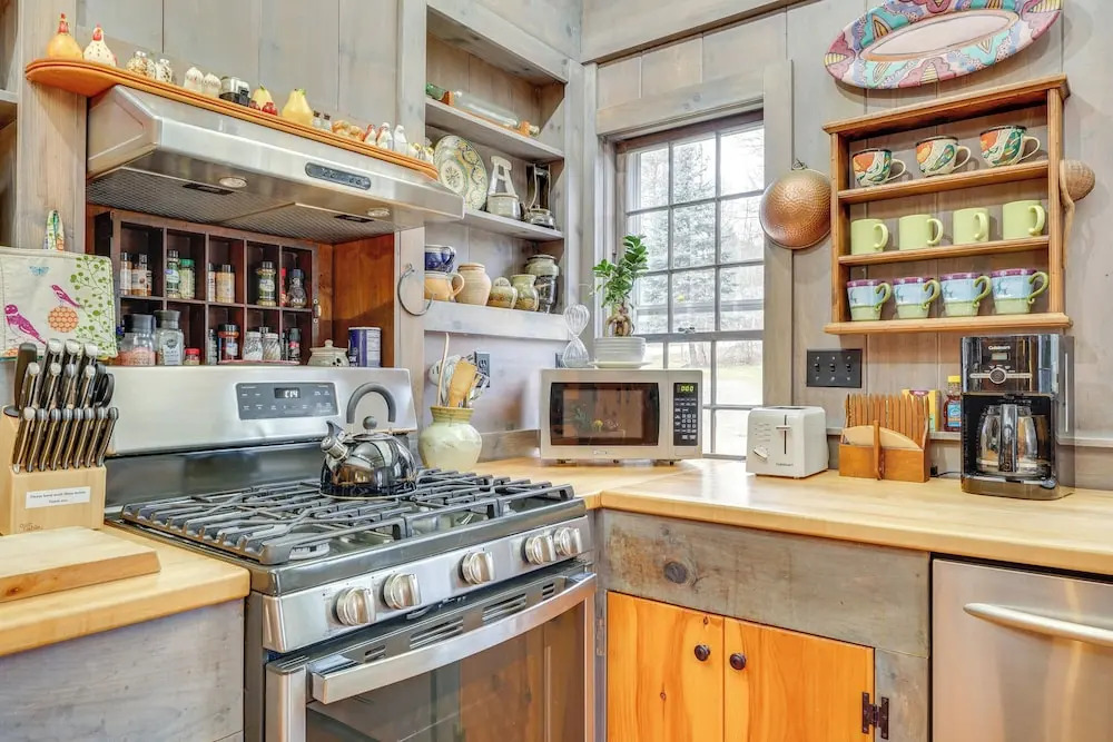 Manchester Center Home w/ Green Mtn Views!