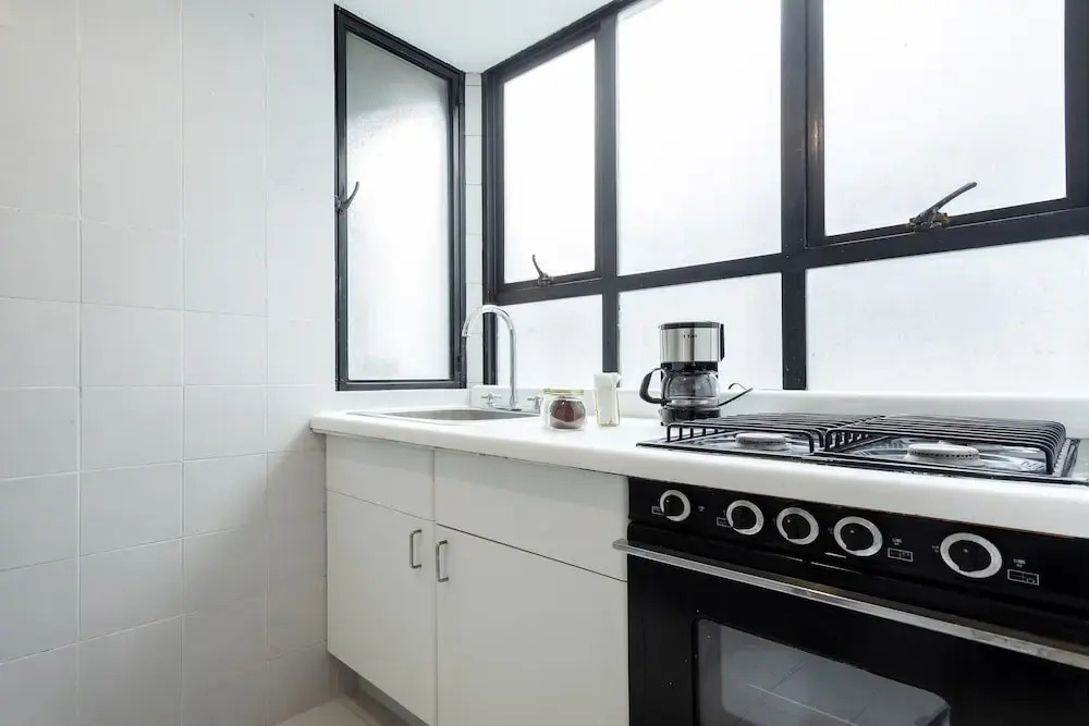 Roma Norte 2BR - Parking, Sleeps 6 -great Wifi