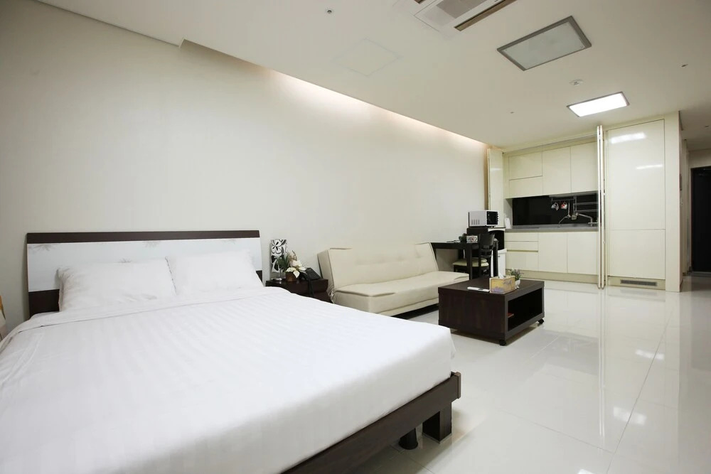 Stay and Home Residence