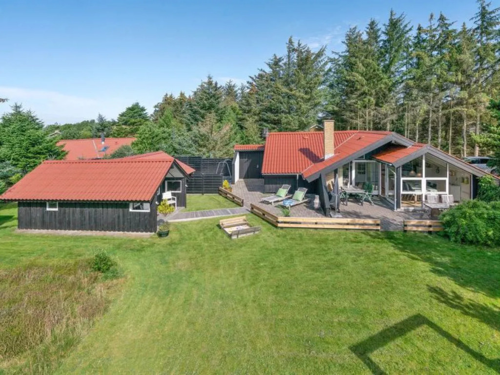 "Aase" - 800m from the sea in NW Jutland