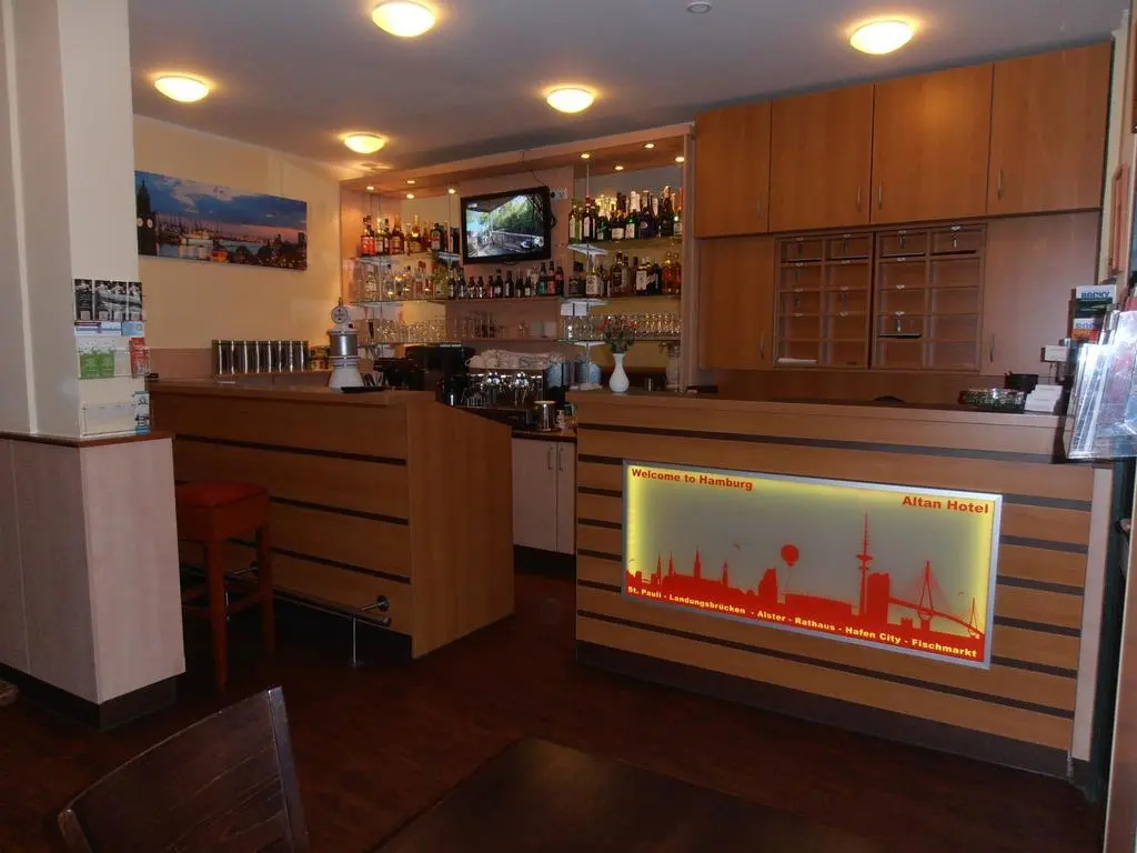 Altan Hotel