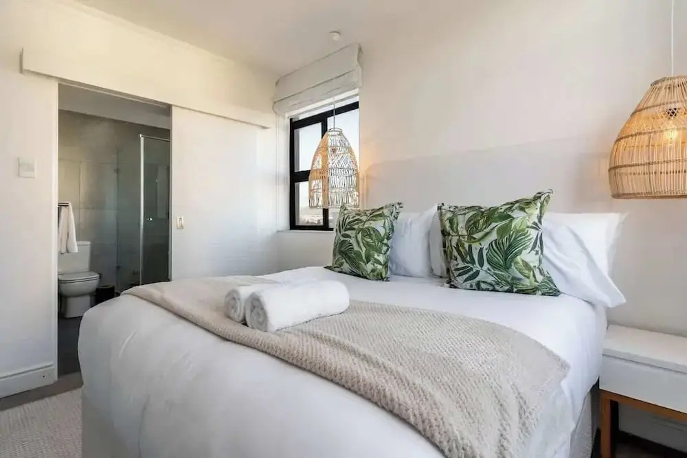Modern 1 bed Table Mountain View Hideaway