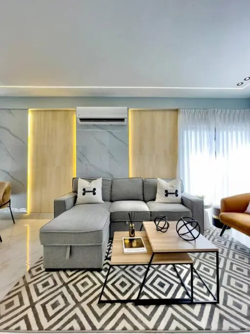Luxury Apartment at Piantini Urbano Res. floor 12