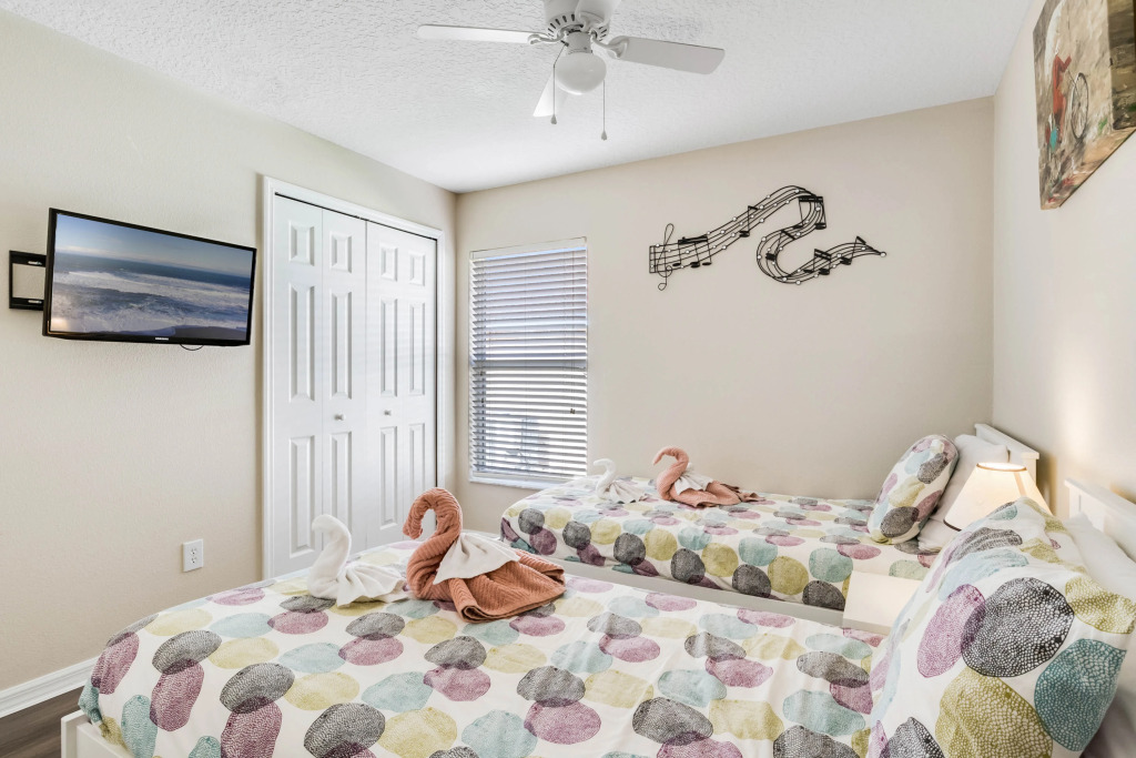 SO136CA - 4 beds pool home - Gated resort, Davenport, US