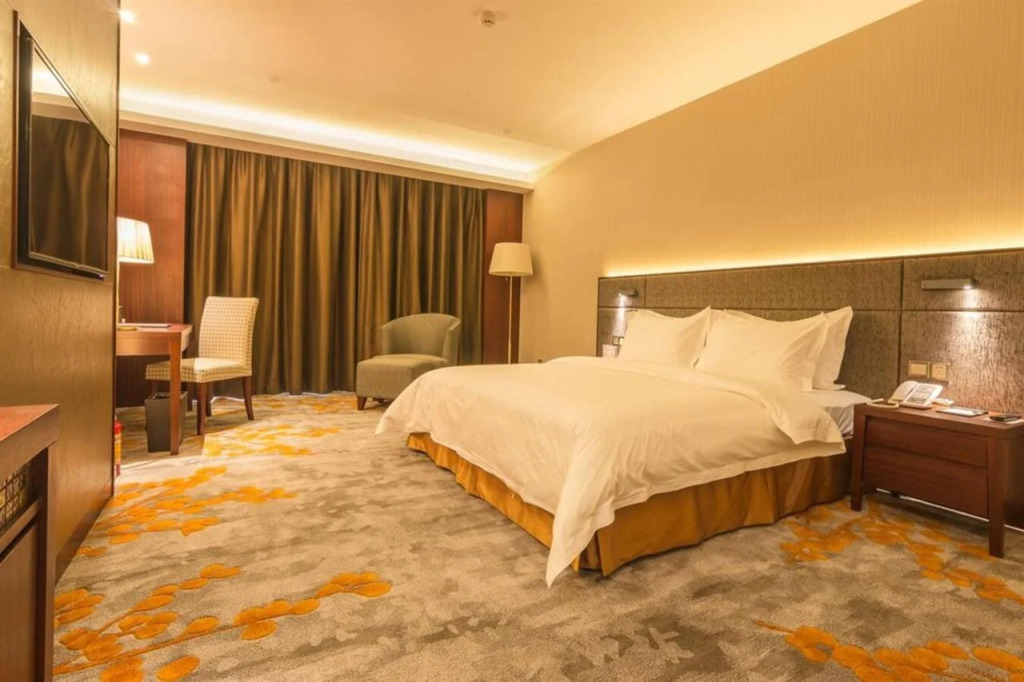 The Summit Hotel