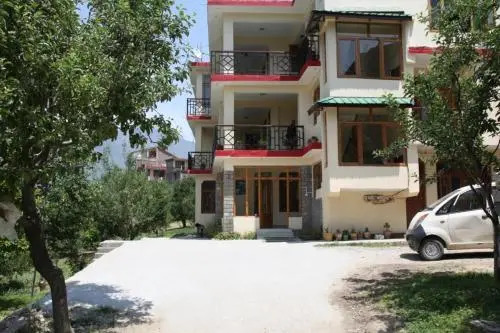 Malis Apple Lodge homestay