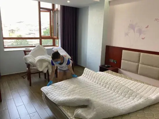 Hotels in Xuanxuan, Mangla