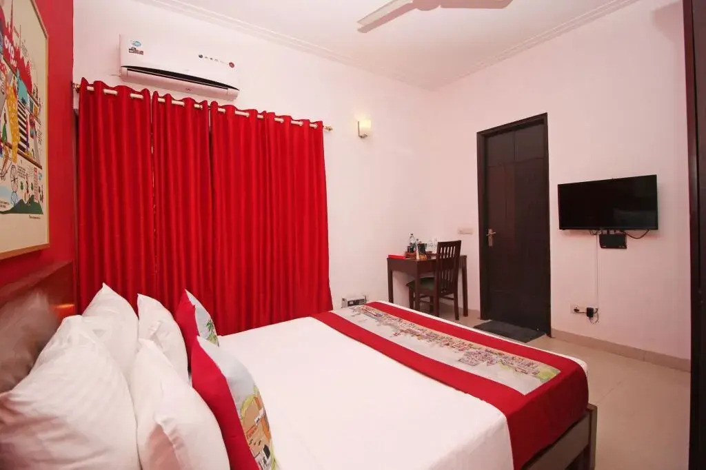 OYO Flagship 591 Safdarjung Enclave