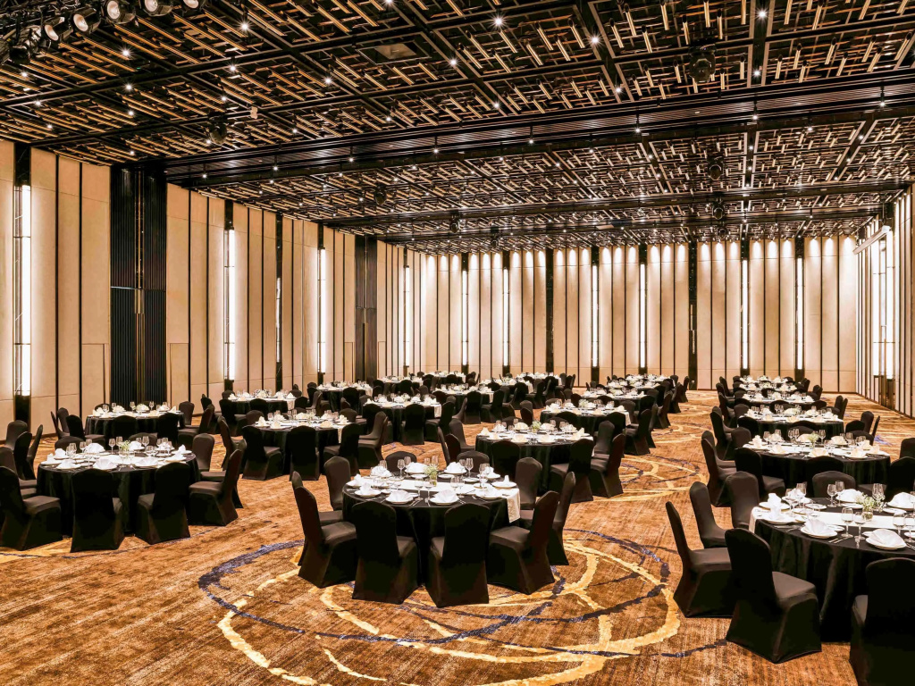 Курортный отель Mövenpick Resort Waverly Phu Quoc