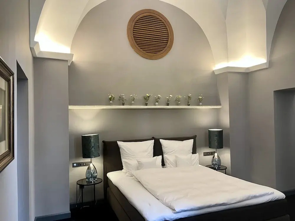 Sa Suites