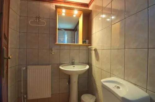Manolis House