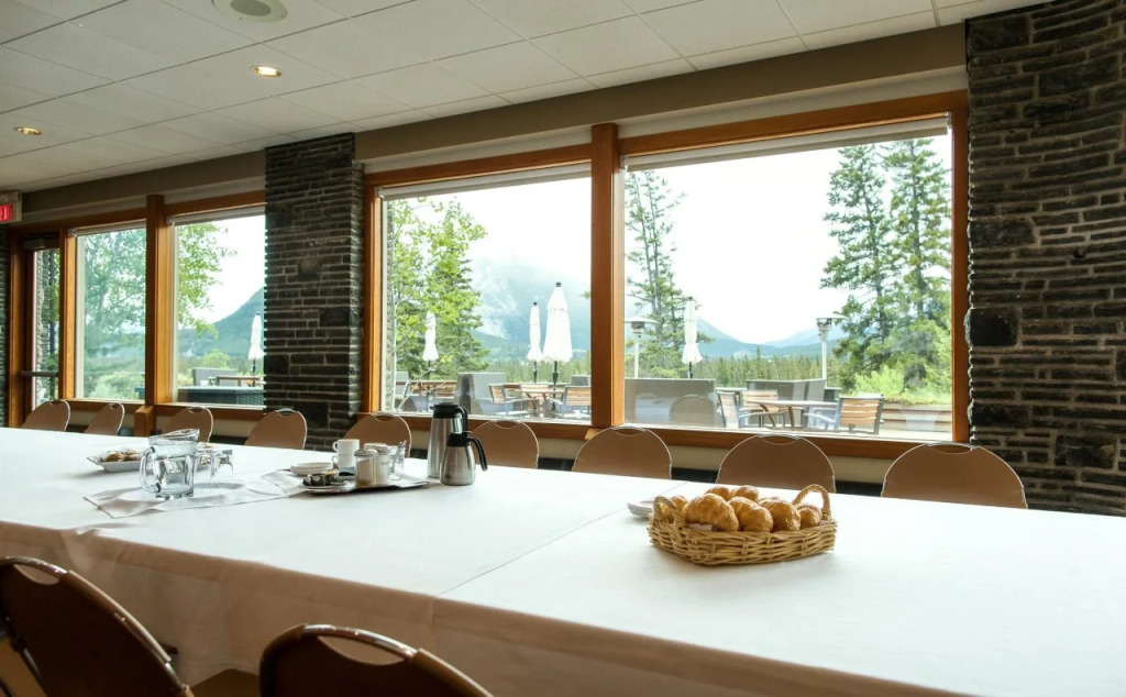 The Juniper Hotel & Bistro