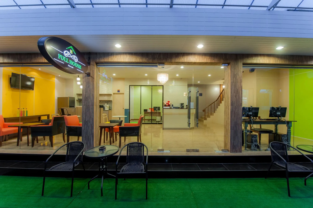 Full House Khaosan - Hostel