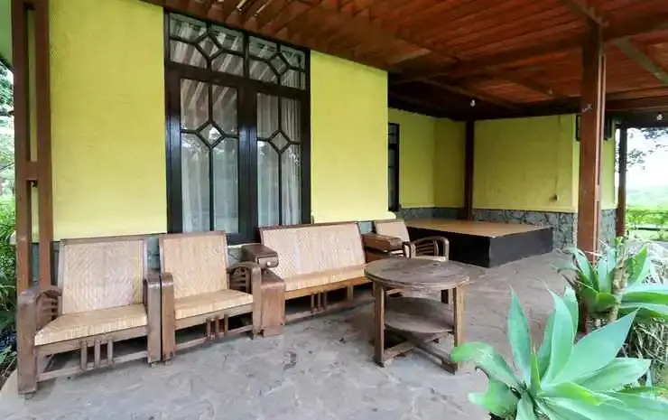 Villa ChavaMinerva Aries Ciater with Private Pool