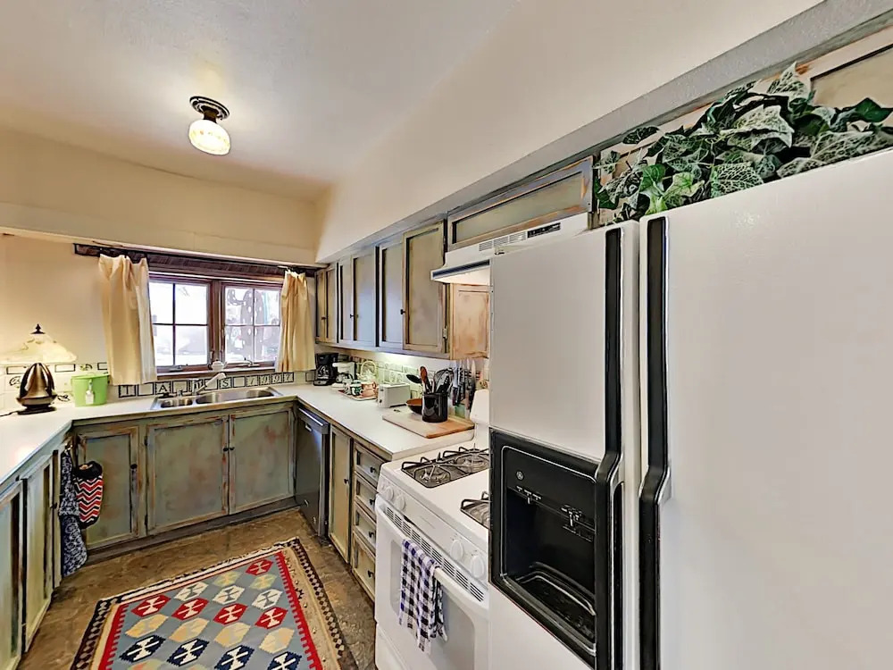 Steps To Plaza! 2 Downtown Casitas by Inger Jirby Duplex