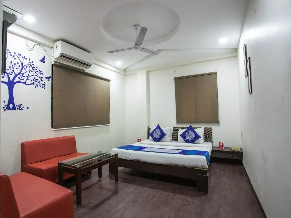 Hotel Dawar Regency by OYO