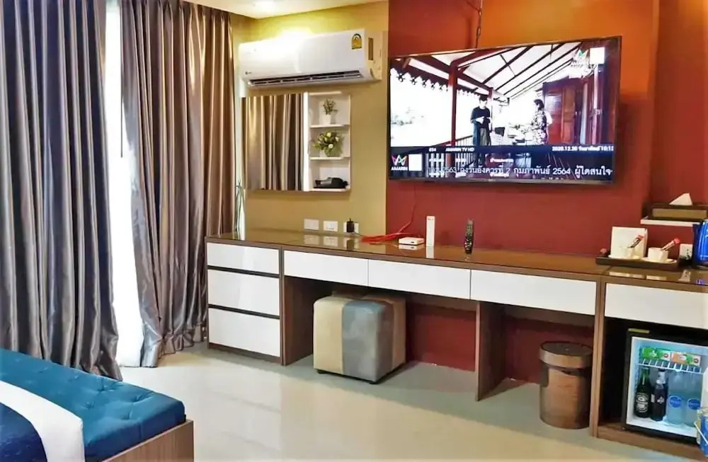 OYO 75592 Blue Tel Residence