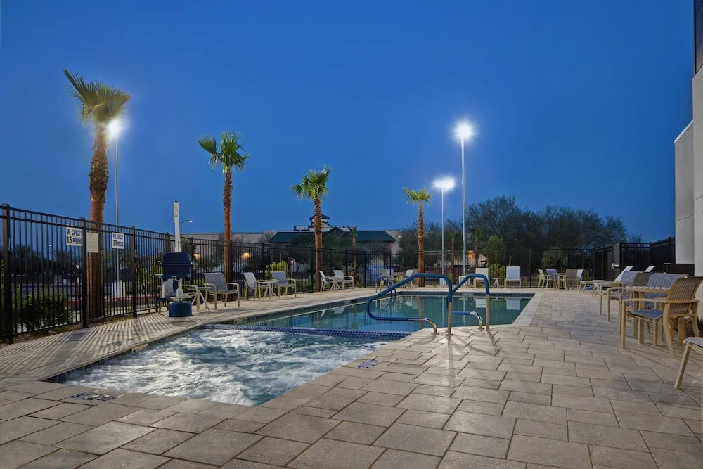 TownePlace Suites Phoenix Glendale Sports & Entertainment District