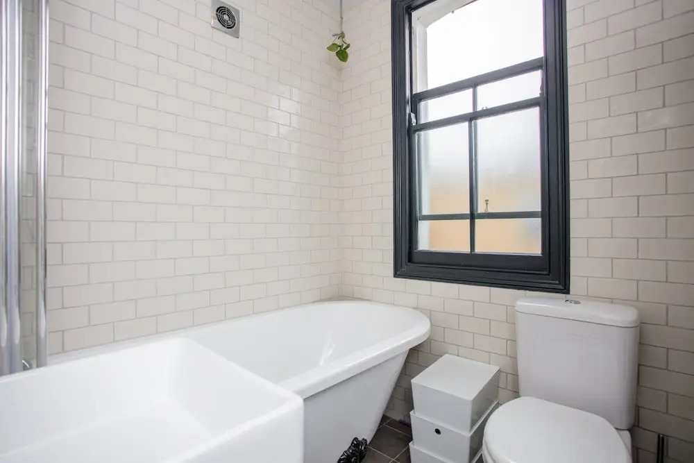 Stunning 2 Bedroom House in De Beauvoir Town