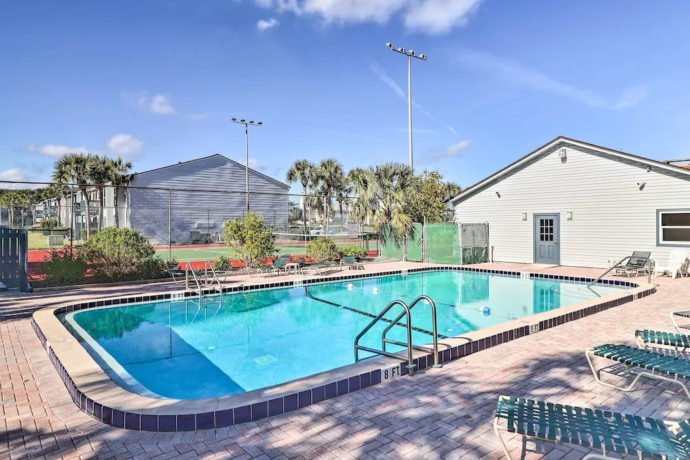 Quaint Condo < Half-mi to Fort Clinch Beach!