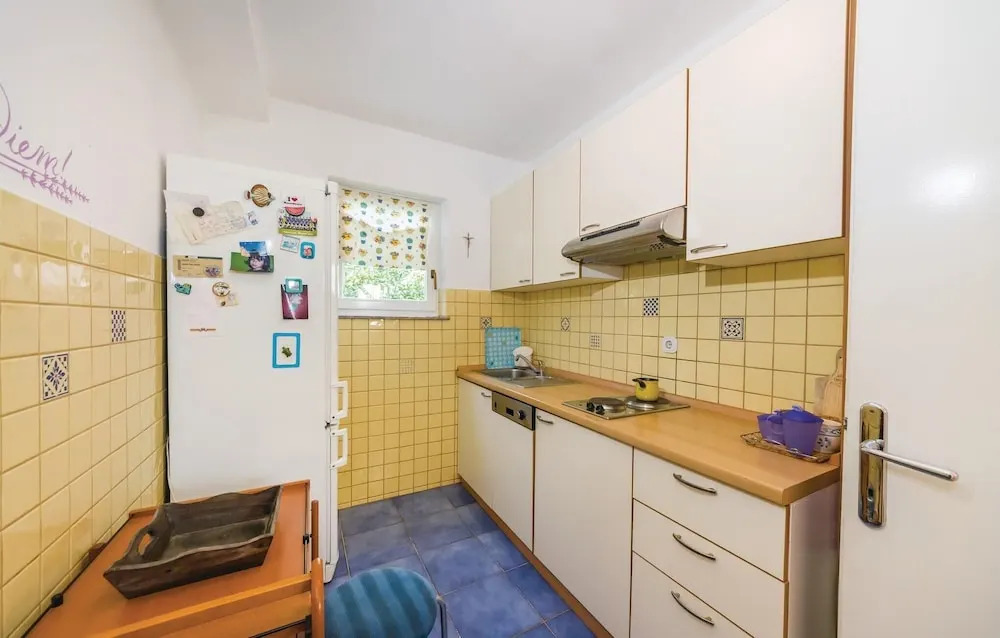 Awesome Home in Sv Filip i Jakov With 2 Bedrooms and Wifi
