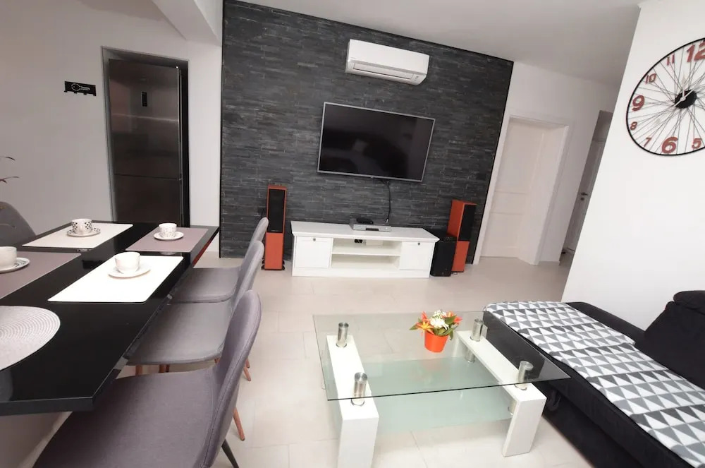 Apartment Dante