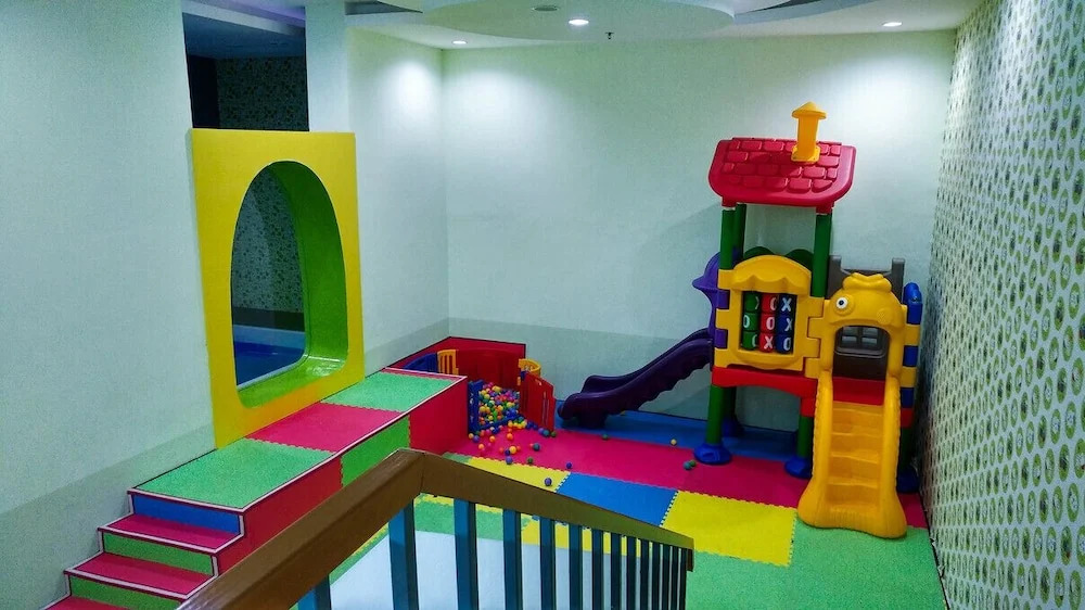 Chic and Strategic Studio Brooklyn Alam Sutera Apartment
