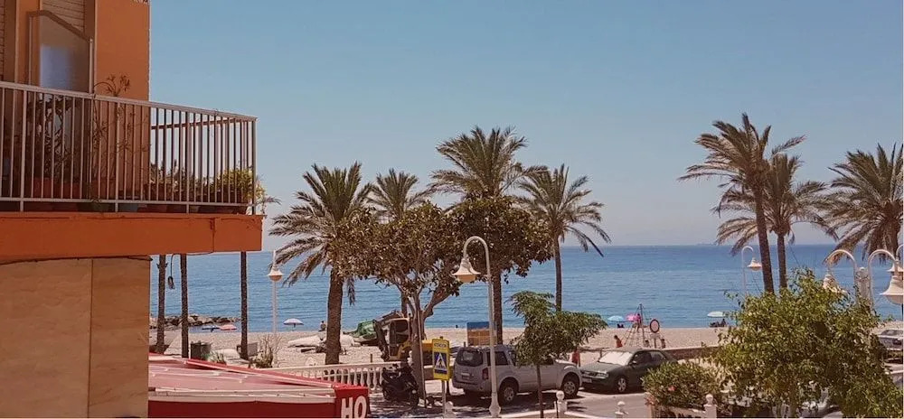 HOSTAL COSTA SOL
