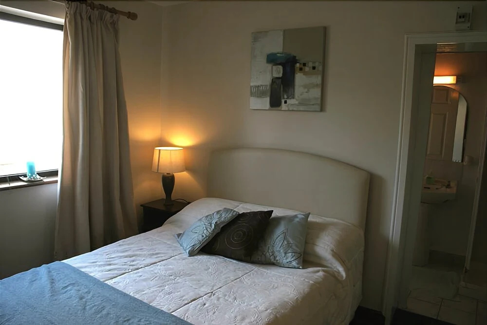Woodview Lodge B&B