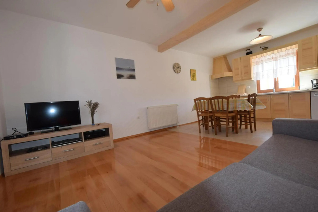 Apartment Stela