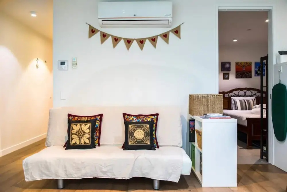 Eclectic 1 Bedroom South Yarra Hideaway