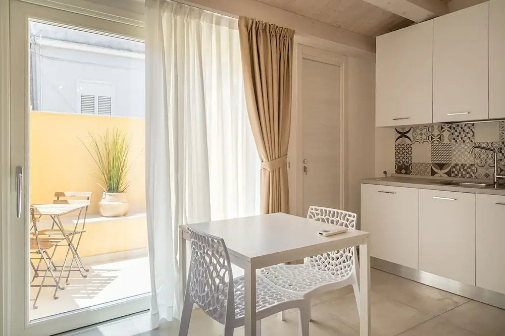 Casa Siciliana 9-10